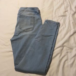 Celebrity Pink Jeans Light Wash